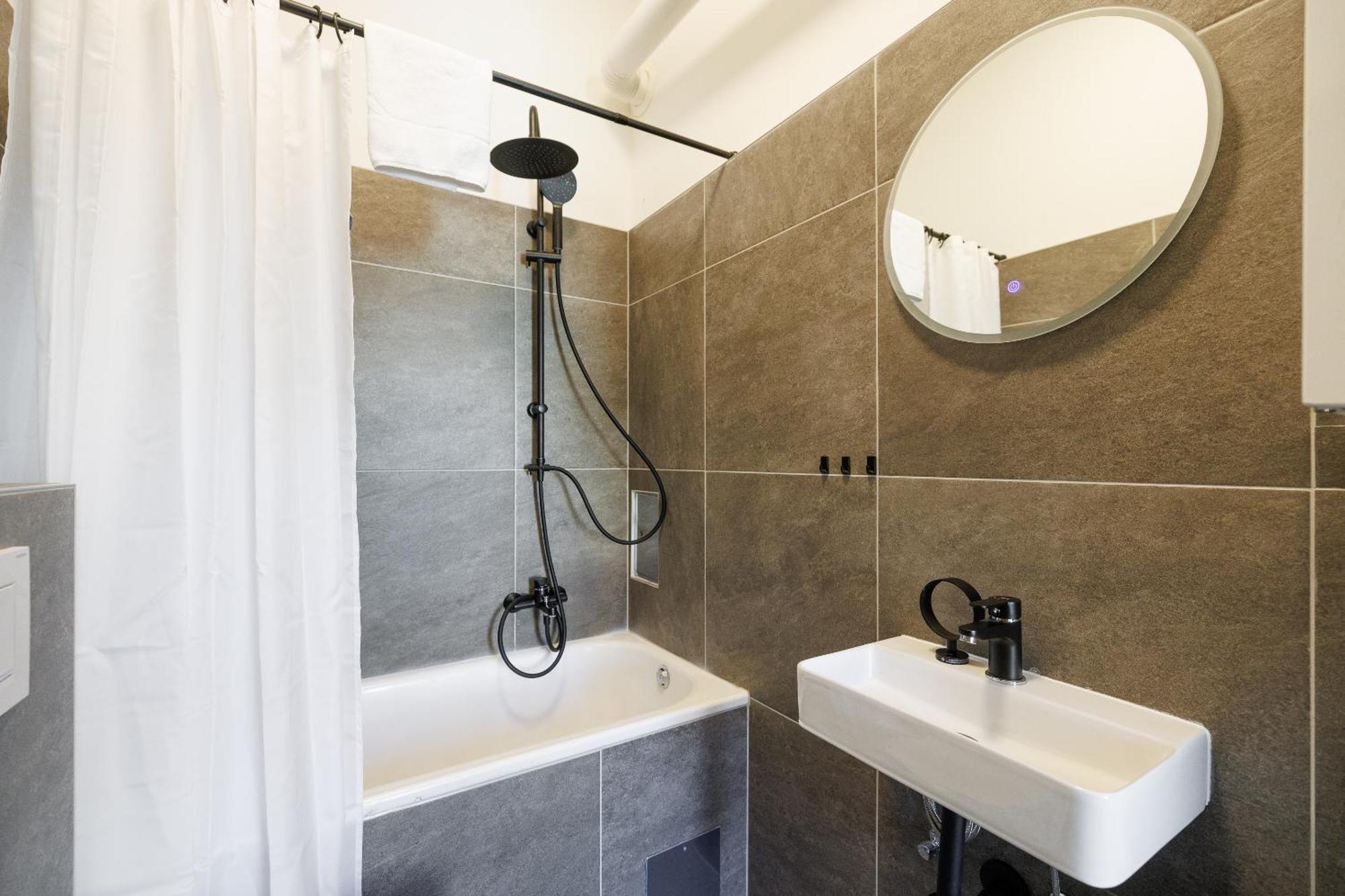 - Hauptbahnhof Apartment Wien